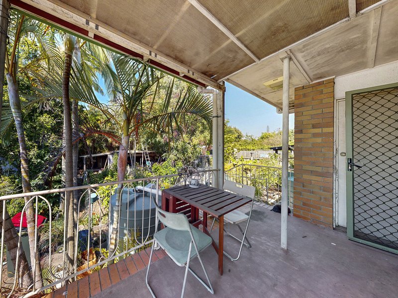 Photo - 65 Armstrong Road, Cannon Hill QLD 4170 - Image 10