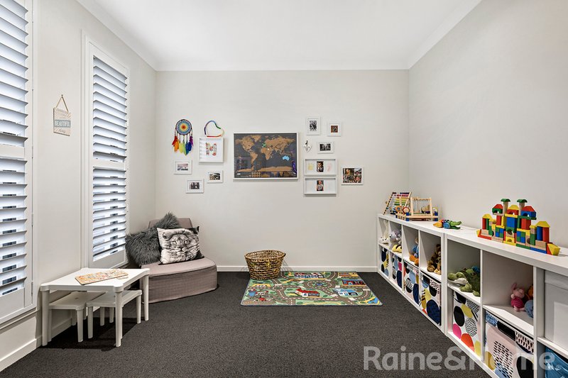 Photo - 65 Attenborough Circuit, North Lakes QLD 4509 - Image 10