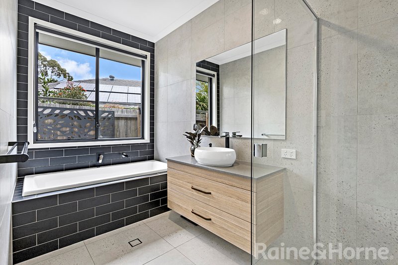 Photo - 65 Attenborough Circuit, North Lakes QLD 4509 - Image 16