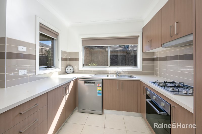 Photo - 6/5 Bannerman Street, Sunbury VIC 3429 - Image 4