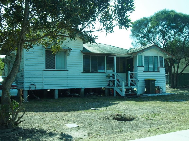 Photo - 65 Beach Road, Pialba QLD 4655 - Image 2