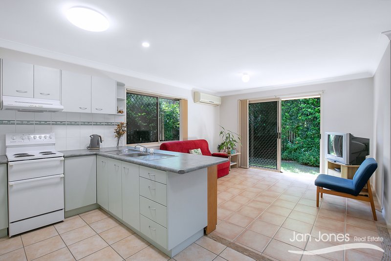 Photo - 6/5 Belvedere Street, Clontarf QLD 4019 - Image 6