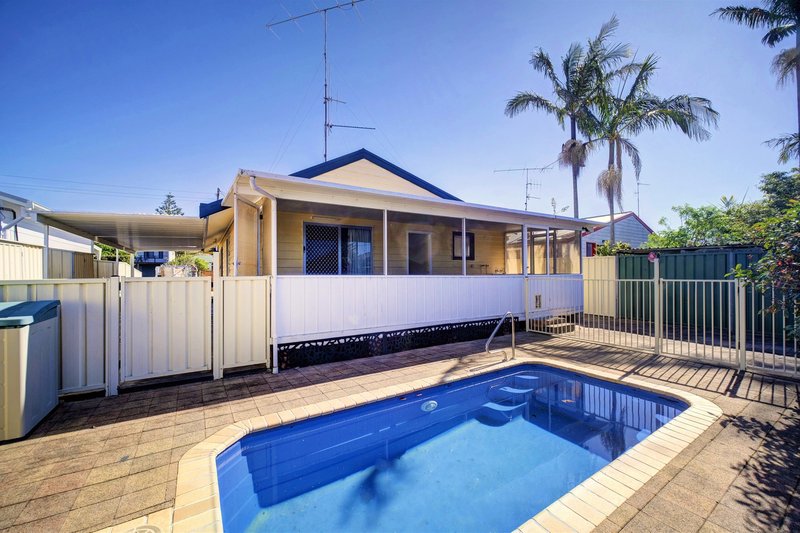 Photo - 65 Bent Street, Tuncurry NSW 2428 - Image 7