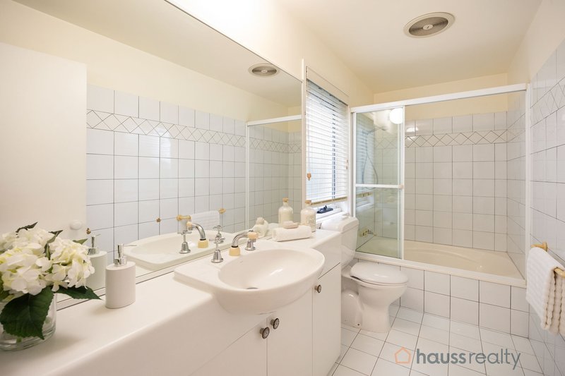 Photo - 65 Berry Street, Sherwood QLD 4075 - Image 13