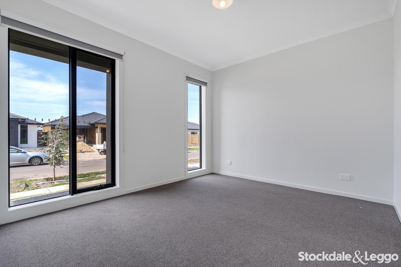 Photo - 65 Boomerang Road, Donnybrook VIC 3064 - Image 9