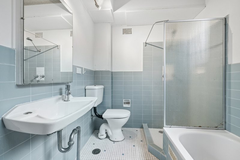 Photo - 6/5 Bortfield Drive, Chiswick NSW 2046 - Image 5