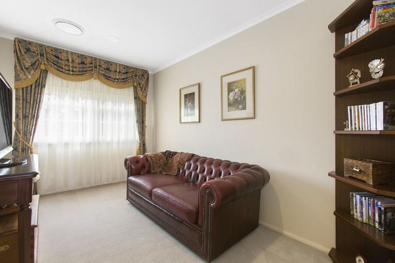 Photo - 65 Brandon Park Drive, Wheelers Hill VIC 3150 - Image 5