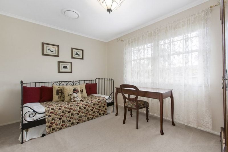 Photo - 65 Brandon Park Drive, Wheelers Hill VIC 3150 - Image 10