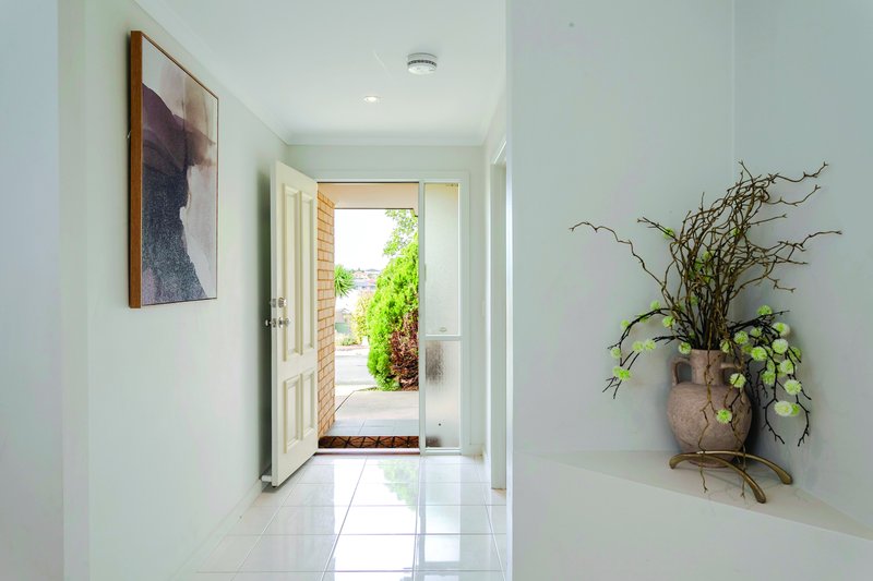 Photo - 65 Brooklyn Drive, Hallett Cove SA 5158 - Image 6