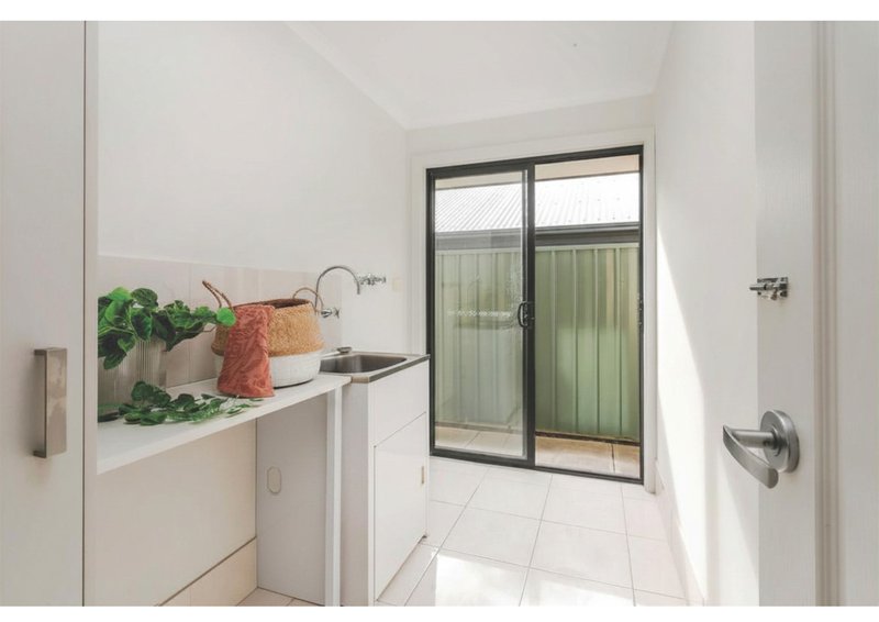 Photo - 65 Brooklyn Drive, Hallett Cove SA 5158 - Image 13