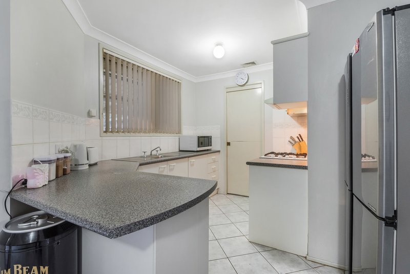 Photo - 65 Bugong Street, Prestons NSW 2170 - Image 4