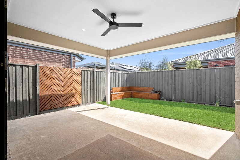 Photo - 65 Callistemon Circuit, Lara VIC 3212 - Image 11