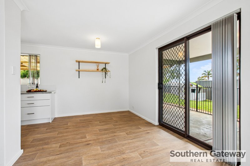 Photo - 65 Chisham Avenue, Parmelia WA 6167 - Image 6