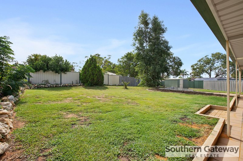 Photo - 65 Chisham Avenue, Parmelia WA 6167 - Image 20