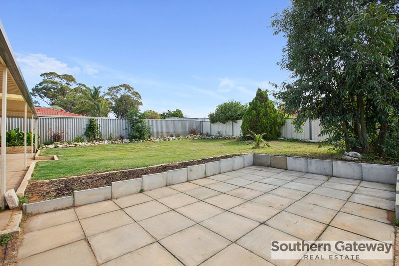 Photo - 65 Chisham Avenue, Parmelia WA 6167 - Image 23