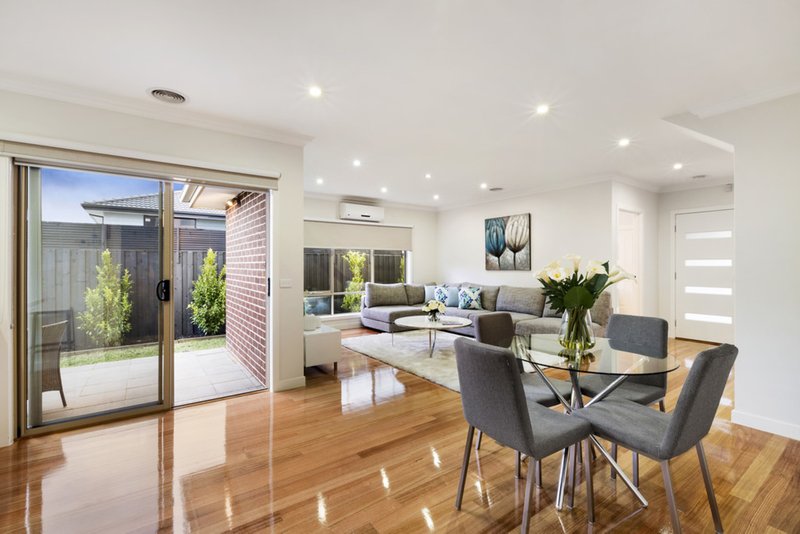 Photo - 6/5 Churchill Avenue, Chadstone VIC 3148 - Image 3