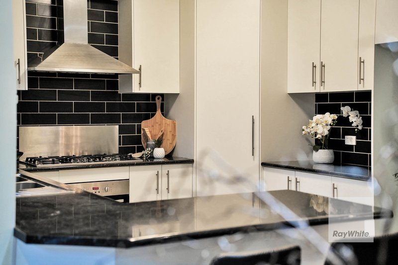 Photo - 65 Clare Boulevard, Greenvale VIC 3059 - Image 9