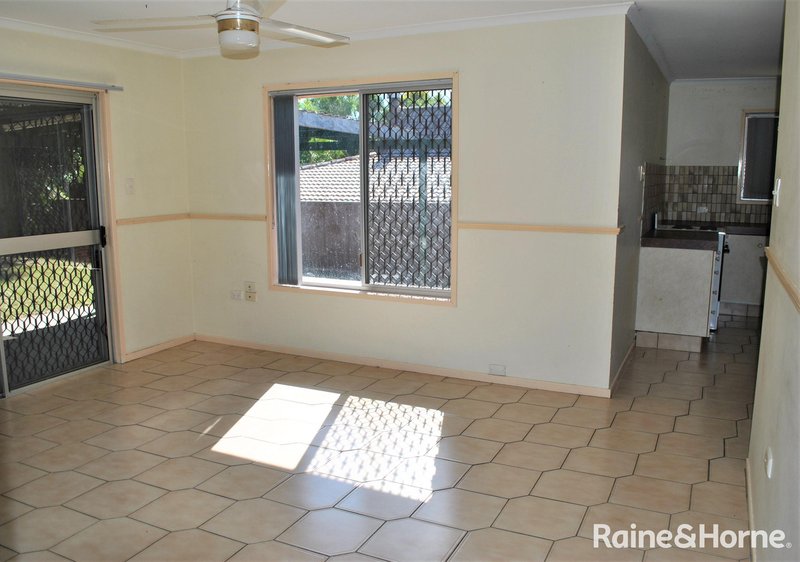 Photo - 65 Collingwood Drive, Collingwood Park QLD 4301 - Image 6
