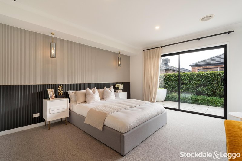 Photo - 65 Creekbridge Street, Craigieburn VIC 3064 - Image 10