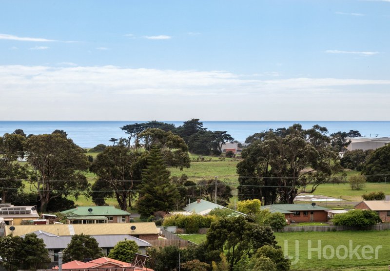 Photo - 65 David Street, East Devonport TAS 7310 - Image 2