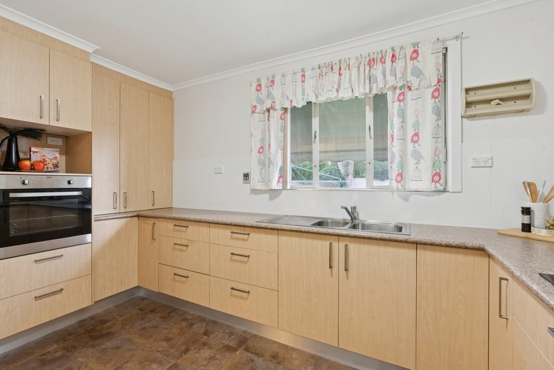 Photo - 65 Dixon Drive, Duffy ACT 2611 - Image 5