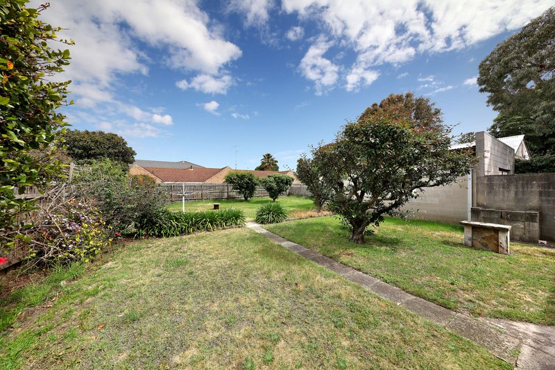 Photo - 65 East Boundary Road, Bentleigh East VIC 3165 - Image 4