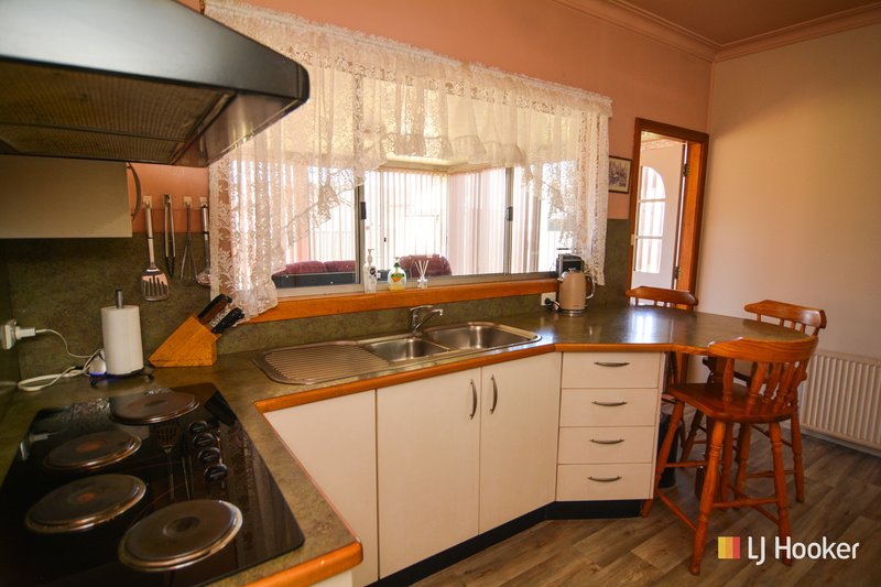 Photo - 65 Enfield Avenue, Lithgow NSW 2790 - Image 10