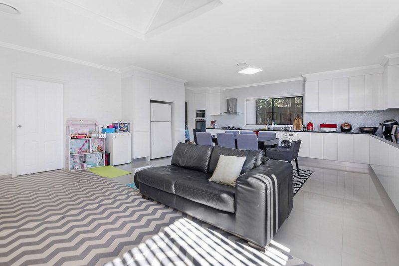 Photo - 65 Esme Avenue, Chester Hill NSW 2162 - Image 5