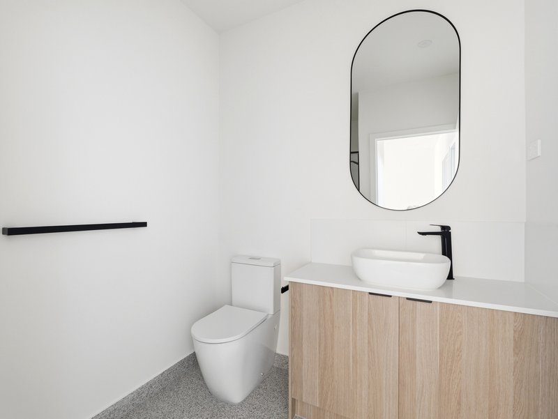 Photo - 65 Everbloom Crescent, Tarneit VIC 3029 - Image 17