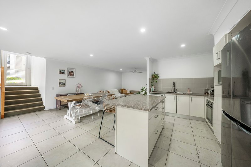 Photo - 6/5 Faculty Crescent, Mudgeeraba QLD 4213 - Image 8