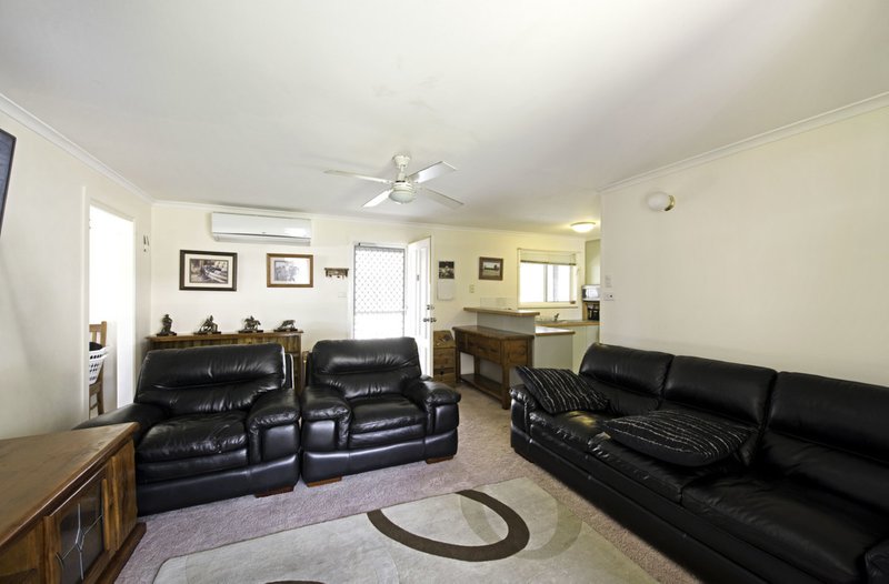 Photo - 65 Federal Highway 'Eaglehawk' , Sutton NSW 2620 - Image 2