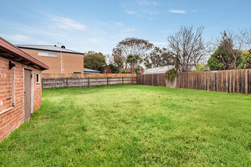 Photo - 65 Fewster Road, Hampton VIC 3188 - Image 3