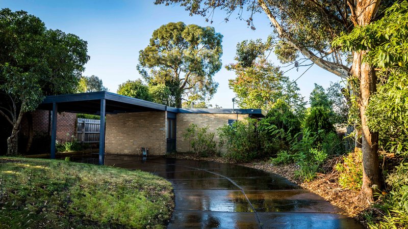 65 Galahad Crescent, Glen Waverley VIC 3150