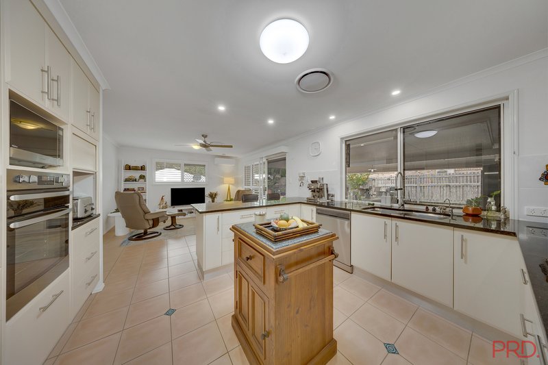 Photo - 65 Geoffrey Thomas Drive, Tannum Sands QLD 4680 - Image 4