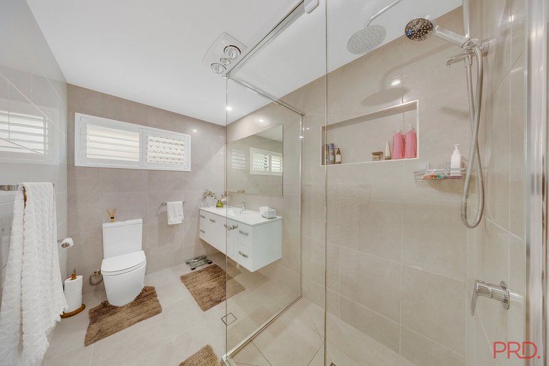 Photo - 65 Geoffrey Thomas Drive, Tannum Sands QLD 4680 - Image 10