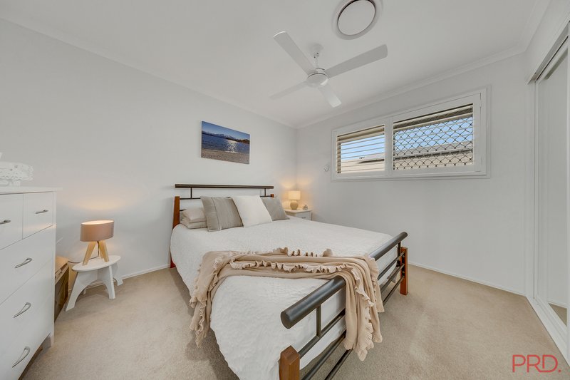 Photo - 65 Geoffrey Thomas Drive, Tannum Sands QLD 4680 - Image 11