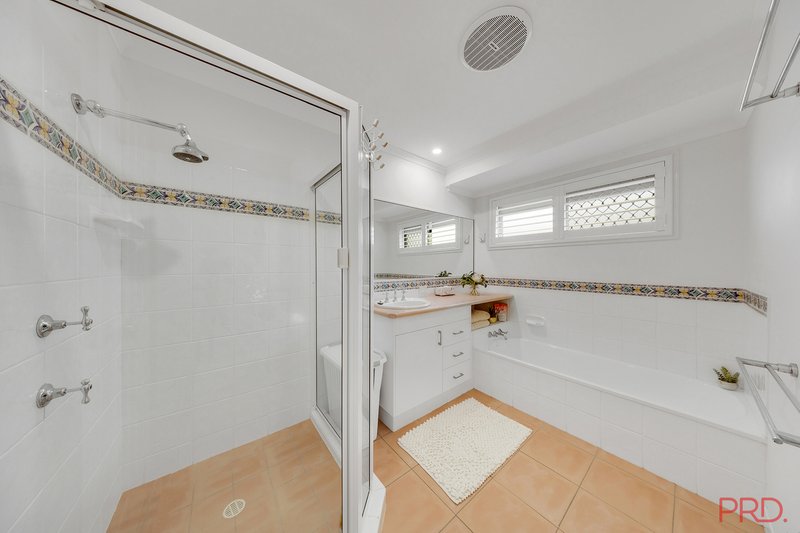 Photo - 65 Geoffrey Thomas Drive, Tannum Sands QLD 4680 - Image 12