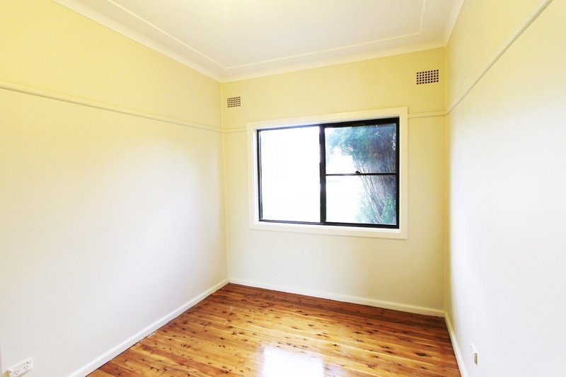 Photo - 65 Gill Avenue, Liverpool NSW 2170 - Image 7