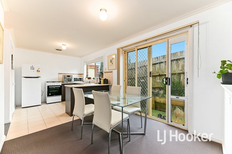 Photo - 6/5 Glenda Court, Pakenham VIC 3810 - Image 5