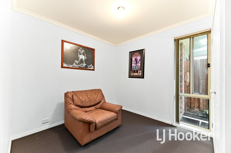 Photo - 6/5 Glenda Court, Pakenham VIC 3810 - Image 8