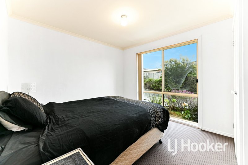 Photo - 6/5 Glenda Court, Pakenham VIC 3810 - Image 10