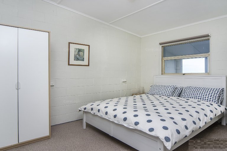 Photo - 65 Goolwa Channel Drive, Hindmarsh Island SA 5214 - Image 5