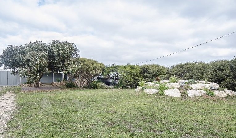 Photo - 65 Goolwa Channel Drive, Hindmarsh Island SA 5214 - Image 10