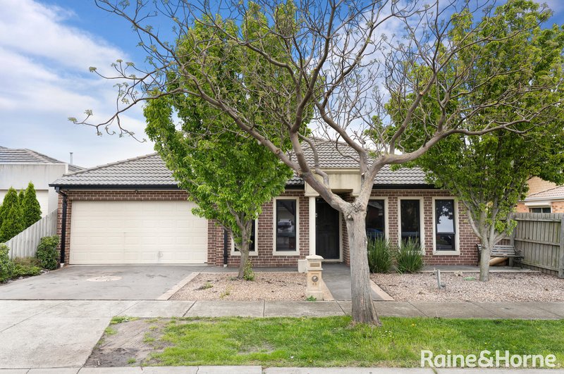 65 Hayfield Road, Roxburgh Park VIC 3064