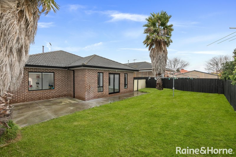 Photo - 65 Hayfield Road, Roxburgh Park VIC 3064 - Image 18