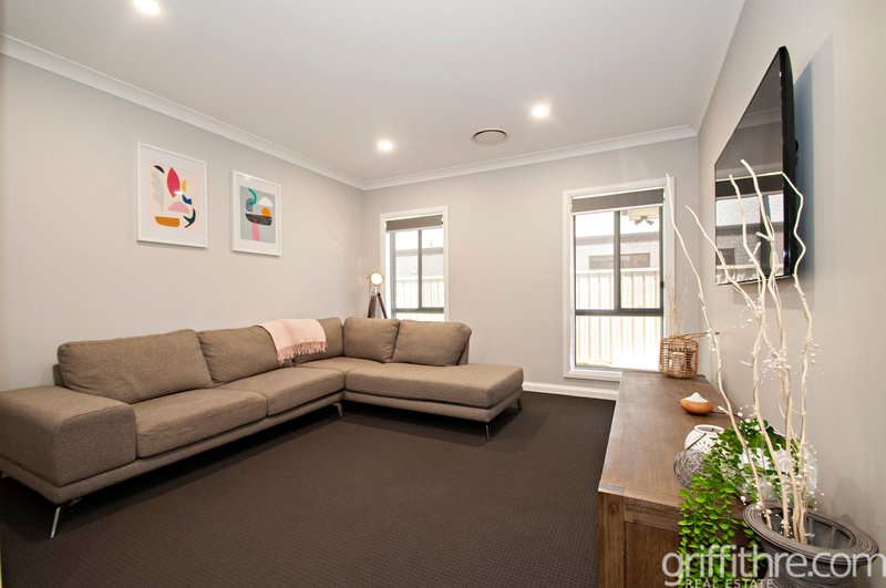 Photo - 65 Hillam Drive, Griffith NSW 2680 - Image 14