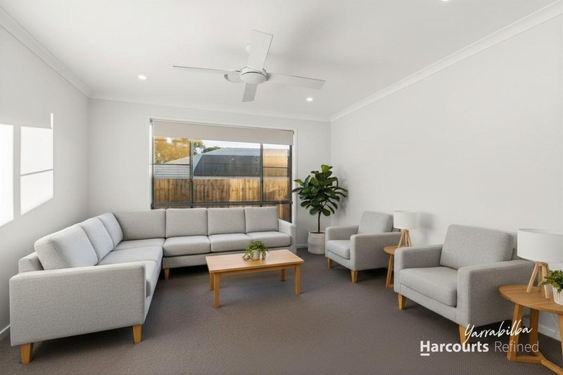 Photo - 65 Horseshoe Circuit, Yarrabilba QLD 4207 - Image 9
