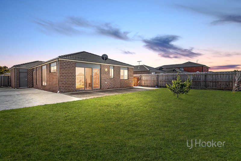 65 James Melrose Drive, Brookfield VIC 3338