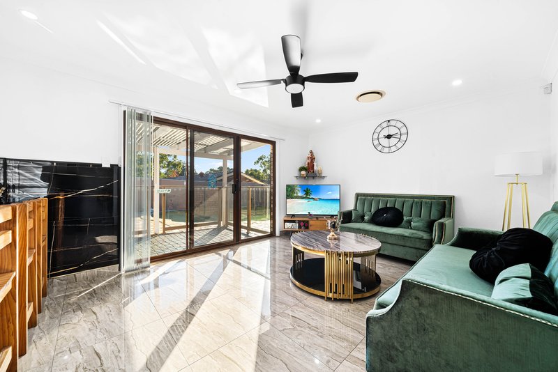 Photo - 65 Kingfisher Avenue, Bossley Park NSW 2176 - Image 6