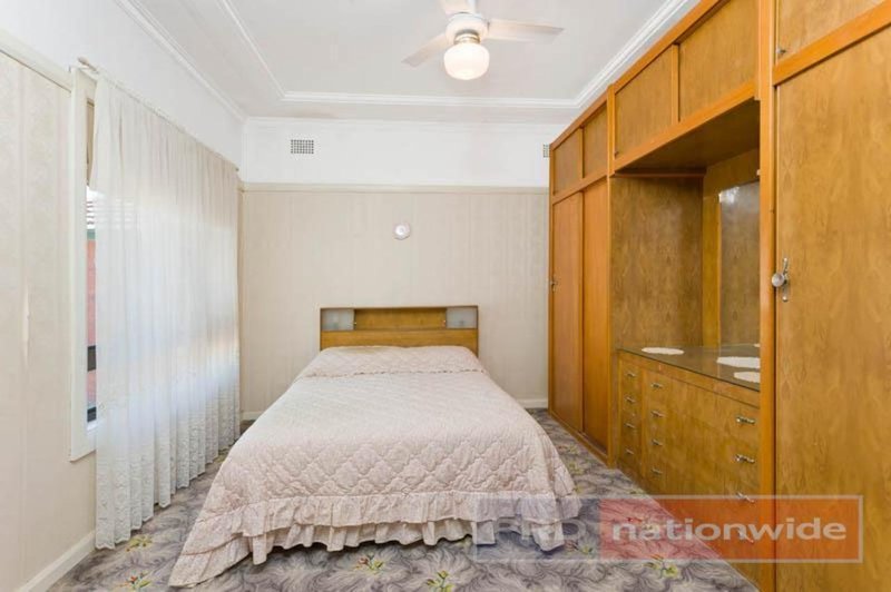 Photo - 65 Lambeth Street, Panania NSW 2213 - Image 5